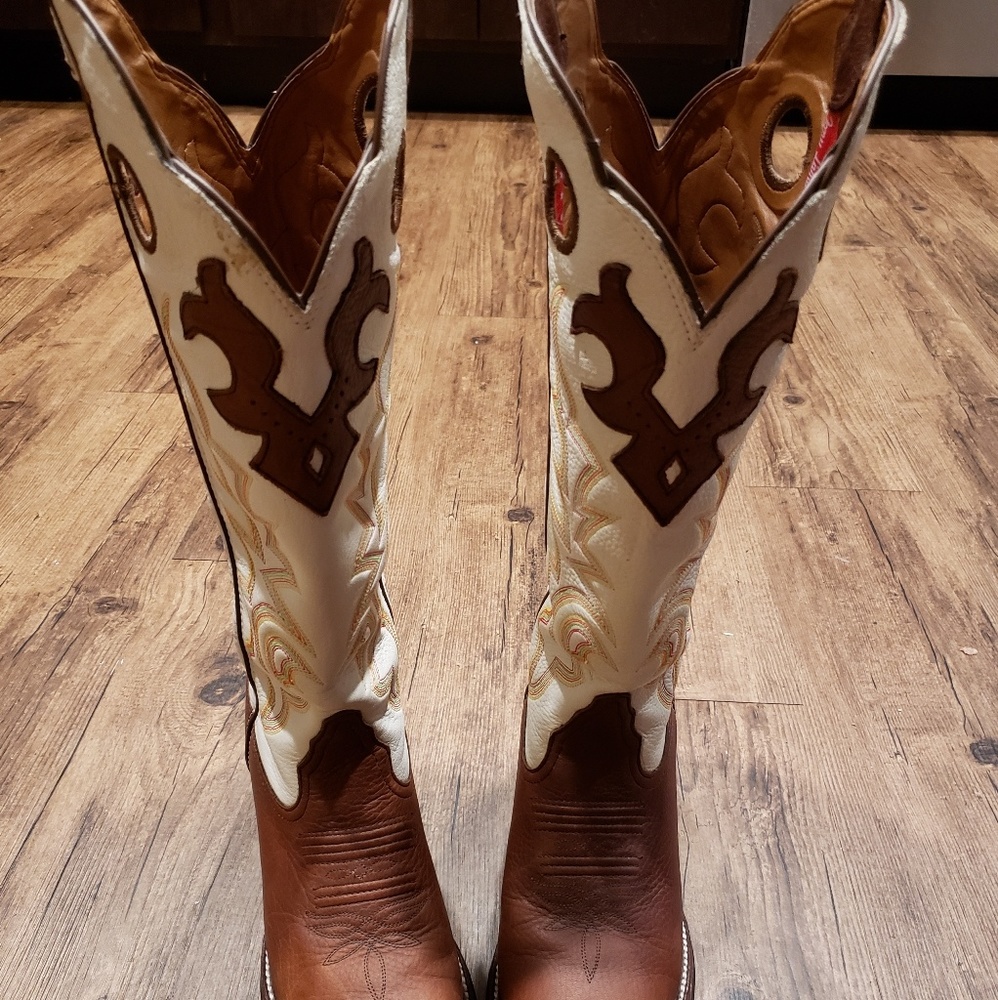 Tony Lama square toe boots